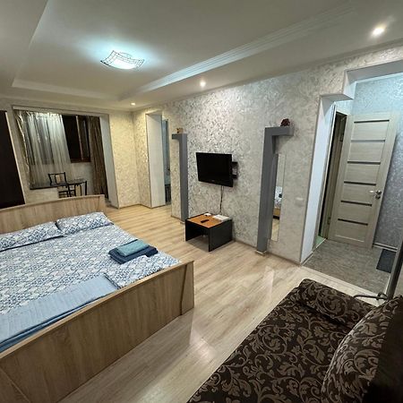 One-Room Apartment Opposite Almaty Airport Turksib Luaran gambar