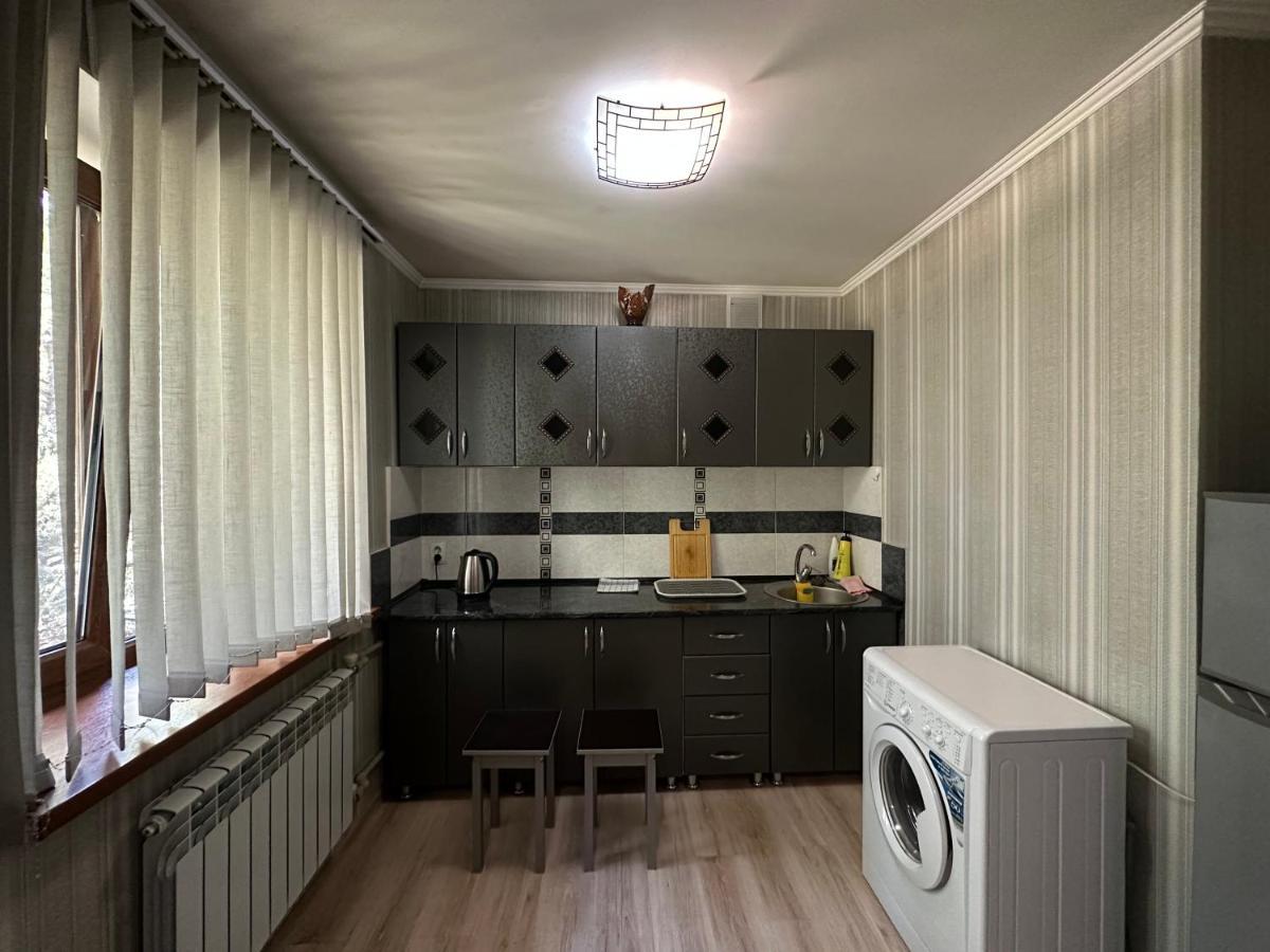 One-Room Apartment Opposite Almaty Airport Turksib Luaran gambar
